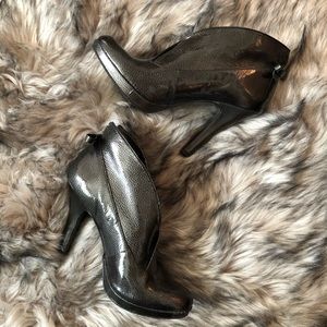 Jessica Simpson black booties with bow detail
